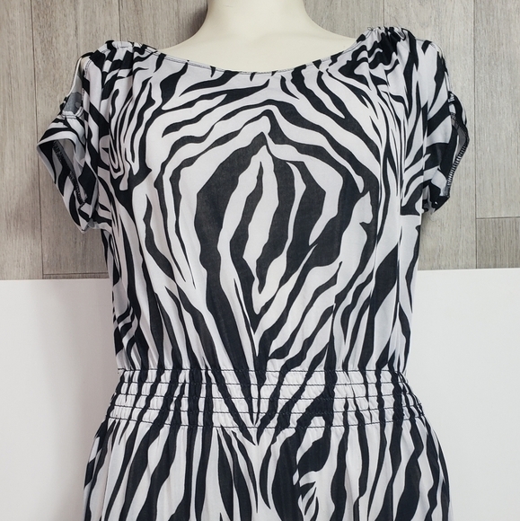 Guilty Zebra Cinched Long Top - Picture 4 of 6